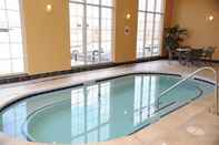 Swimming Pool Hyatt Place Milford / New Haven