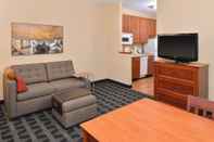 Common Space TownePlace Suites by Marriott Sacramento Cal Expo