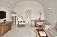 Ruang Umum Mystique, a Luxury Collection Hotel, Santorini