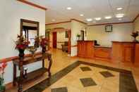 Lobi Comfort Inn & Suites Chipley