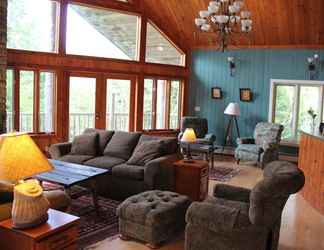 Lobby 2 Trout Point Lodge of Nova Scotia