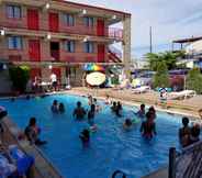 Kolam Renang 5 Cloud 9 Inn