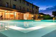 สระว่ายน้ำ Borgo Lanciano Relais Benessere