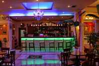 Bar, Cafe and Lounge Hotel Kosta Famissi