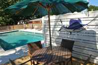 Swimming Pool Creekside Inn Islamorada