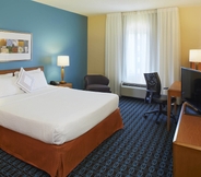 Bedroom 5 Fairfield Inn & Suites by Marriott Atlanta Stonecrest