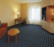 Common Space 7 Fairfield Inn & Suites by Marriott Atlanta Stonecrest