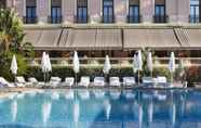 Swimming Pool 4 Hotel Royal Riviera