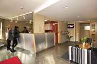 Lobi Hotel Tornet