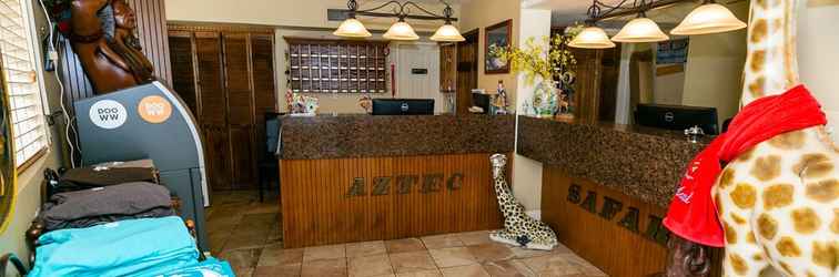 Lobby Aztec Motel