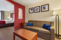 Common Space Comfort Inn And Suites