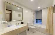 Toilet Kamar 3 Springdale Serviced Residence