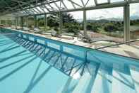 Swimming Pool Hotel Eden Spiez