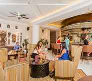 Bar, Cafe and Lounge 3 Fujairah Rotana Resort & Spa