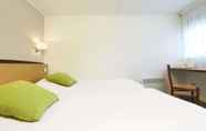 Bedroom 7 Kyriad Direct Le Bourget - Gonesse