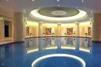 Swimming Pool Wyndham Grand Plaza Royale Ningbo