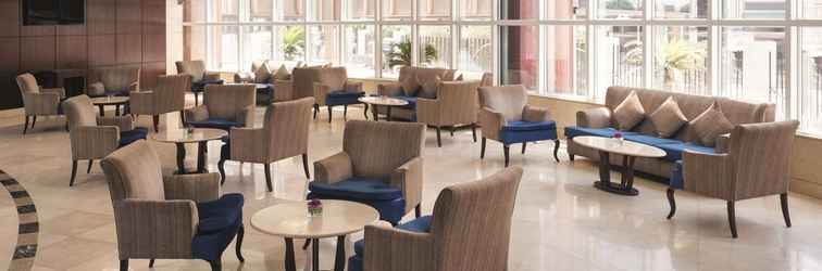 Lobi Mövenpick Hotel Qassim