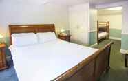 Kamar Tidur 6 Newby Bridge Hotel