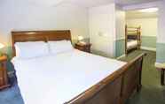 Bedroom 6 Newby Bridge Hotel