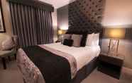 Bedroom 2 The Continental Hotel Heathrow