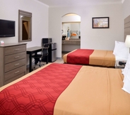 Phòng ngủ 2 Econo Lodge Inn & Suites Port Arthur near Sabine Pass