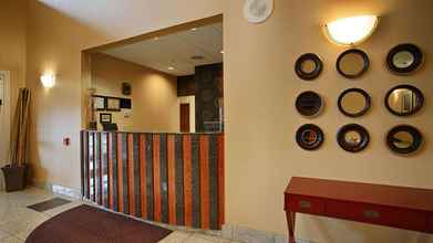 Lobby 4 Best Western Plus New Cumberland Inn & Suites