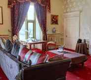 Ruang untuk Umum 7 Best Western Walworth Castle Hotel