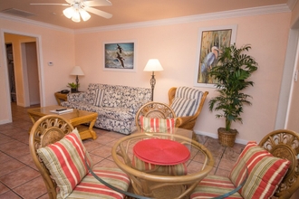 Lobby 4 Tropic Isle at Anna Maria Island Inn