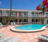 Swimming Pool 4 Tropic Isle at Anna Maria Island Inn