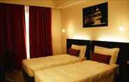 Bedroom 2 Excel Hotel Roma Ciampino
