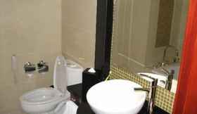 Toilet Kamar 4 Zhong Xiang Hotel