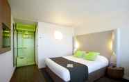 Phòng ngủ 3 greet Hotel Versailles - Voisins Le Bretonneux
