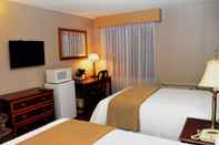 Kamar Tidur Super 8 by Wyndham Chatham