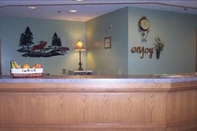 Lobby North Country Inn And Suites