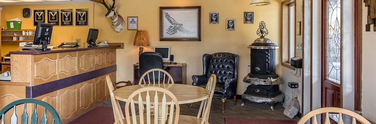 Lobby Rodeway Inn Pronghorn Lodge