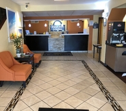 Lobby 3 Days Inn & Suites by Wyndham Stevens Point