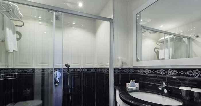 Toilet Kamar Euphoria Palm Beach