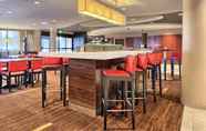 Bar, Cafe and Lounge 7 Courtyard by Marriott Harrisburg West/Mechanicsburg