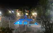Swimming Pool 4 New Sungate Motel