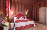 Bedroom 3 Hotel Tiziano