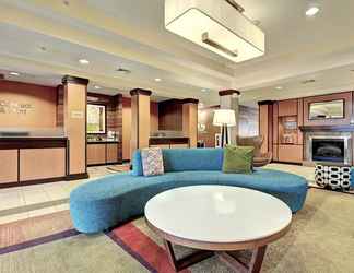 Lobi 2 Fairfield Inn & Suites by Marriott Edison-South Plainfield