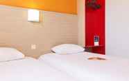 Bedroom 7 Premiere Classe Reims Sud Bezannes