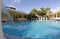 Swimming Pool Hotel Sol