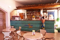 Bar, Kafe dan Lounge Mangia's Santa Teresa Resort - New Opening 2023