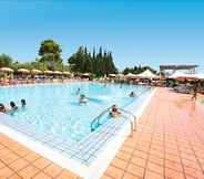 Hồ bơi 4 Cefalù resort - Sporting Club