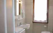 Toilet Kamar 2 Mio Hotel Firenze