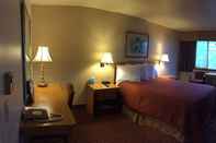 Bedroom Port Angeles Inn