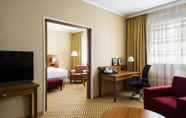 Kamar Tidur 2 Courtyard by Marriott Prague Airport