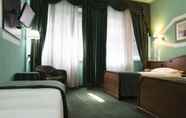 Bedroom 6 Cristallo Hotel