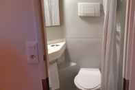 Toilet Kamar Premiere Classe Montbeliard - Sochaux